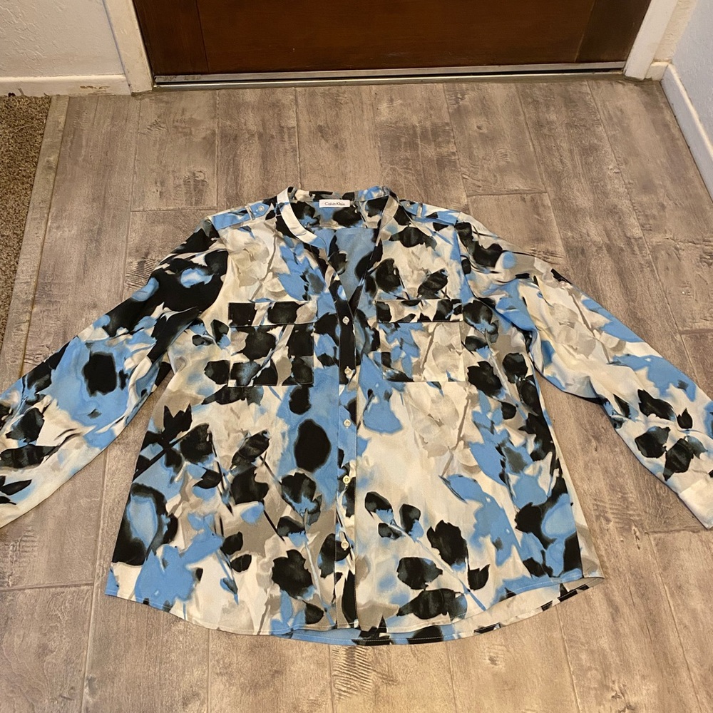 Calvin Kline blue and white blouse size L